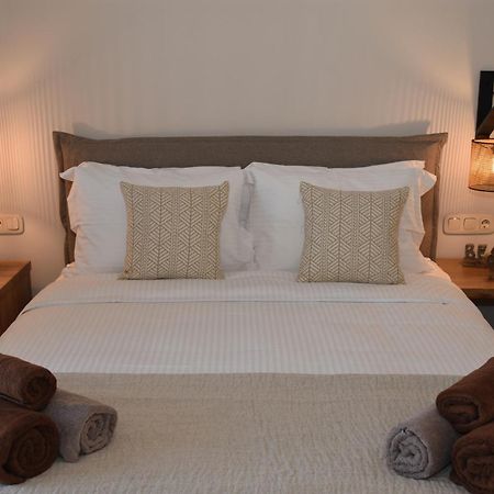 Living Moments Villa Фира Екстериор снимка